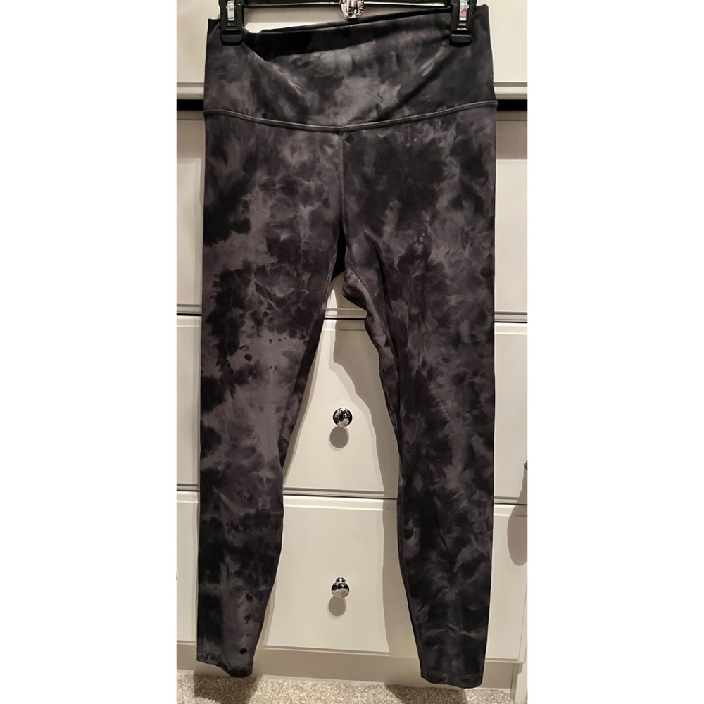 LuluLemon Align Leggings size 10 color  diamond dye lunar rock
